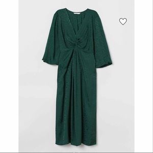 H&M Mama dark green leopard dress